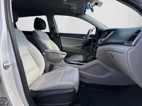 Used 2018 Hyundai Tucson SEL w/ Cargo Package FWD image 18