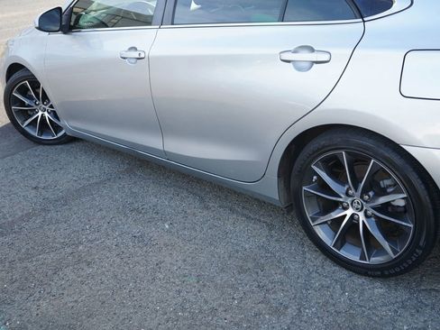 Used 2016 Toyota Camry XSE FWD image 6