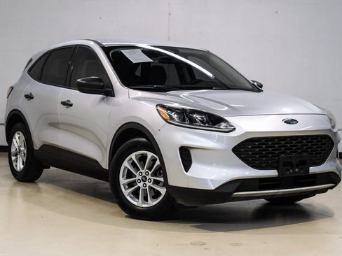 Used 2020 Ford Escape S image 8