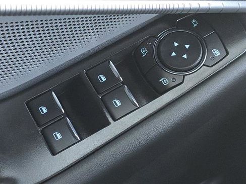 Used 2025 Ford Explorer ST image 16