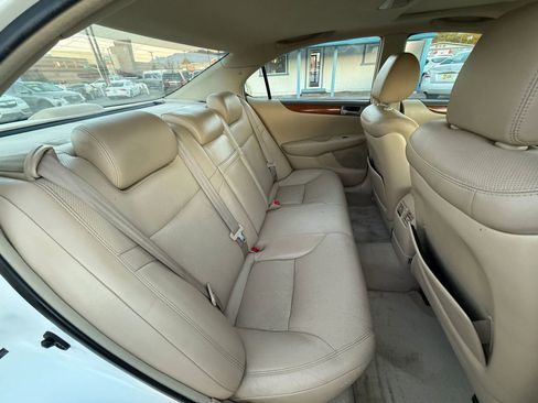 Used 2005 Lexus ES 330 image 20