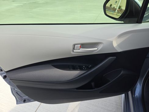 Used 2025 Toyota Corolla LE w/ LE Premium Package image 14