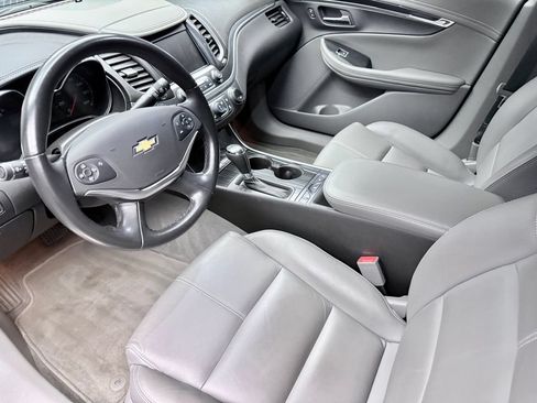 Used 2017 Chevrolet Impala LT w/ Leather Package FWD image 9