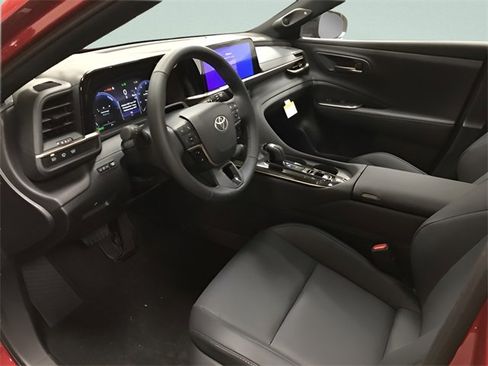 New 2025 Toyota Crown Signia image 12