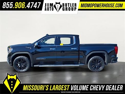 Used 2022 GMC Sierra 1500 Denali image 2