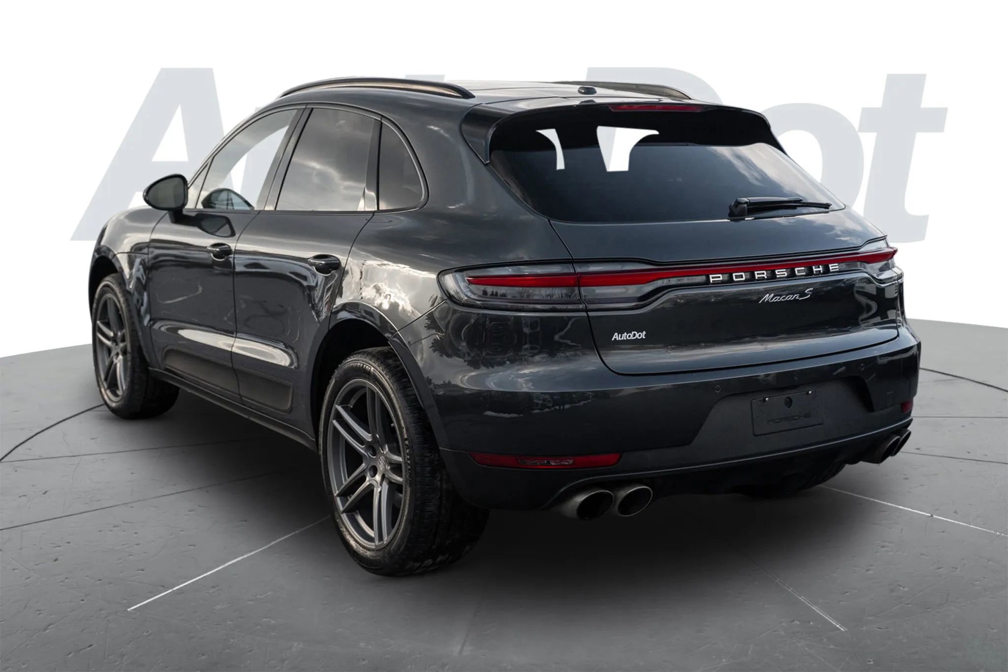 Used 2020 Porsche Macan S AWD/4WD image 2
