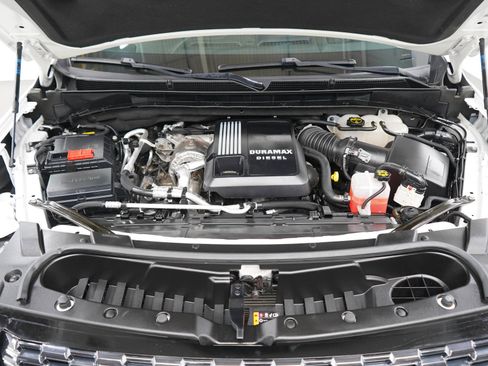 Used 2024 GMC Yukon XL Denali Ultimate AWD/4WD image 35