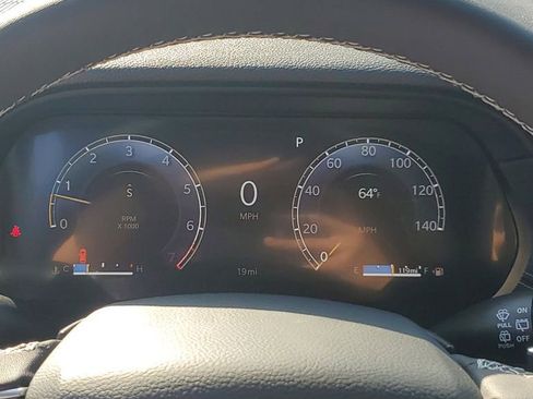 New 2025 Jeep Grand Cherokee L Altitude image 34