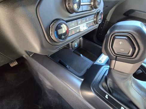 Used 2025 Ford Bronco Outer Banks image 15