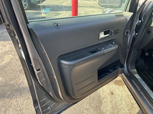 Used 2010 Ford Edge Limited image 8