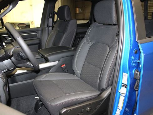 New 2026 RAM 1500 4x4 Crew Cab image 26