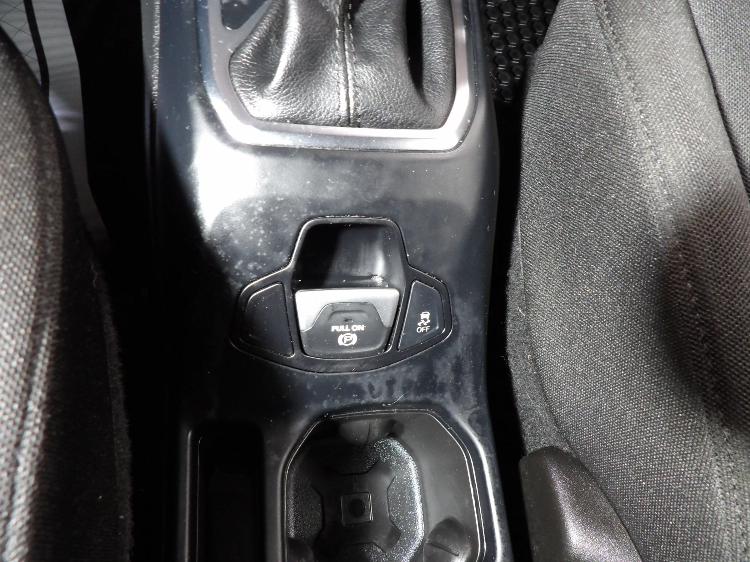 Used 2018 Jeep Renegade Sport w/ Power & Air Group AWD/4WD image 15