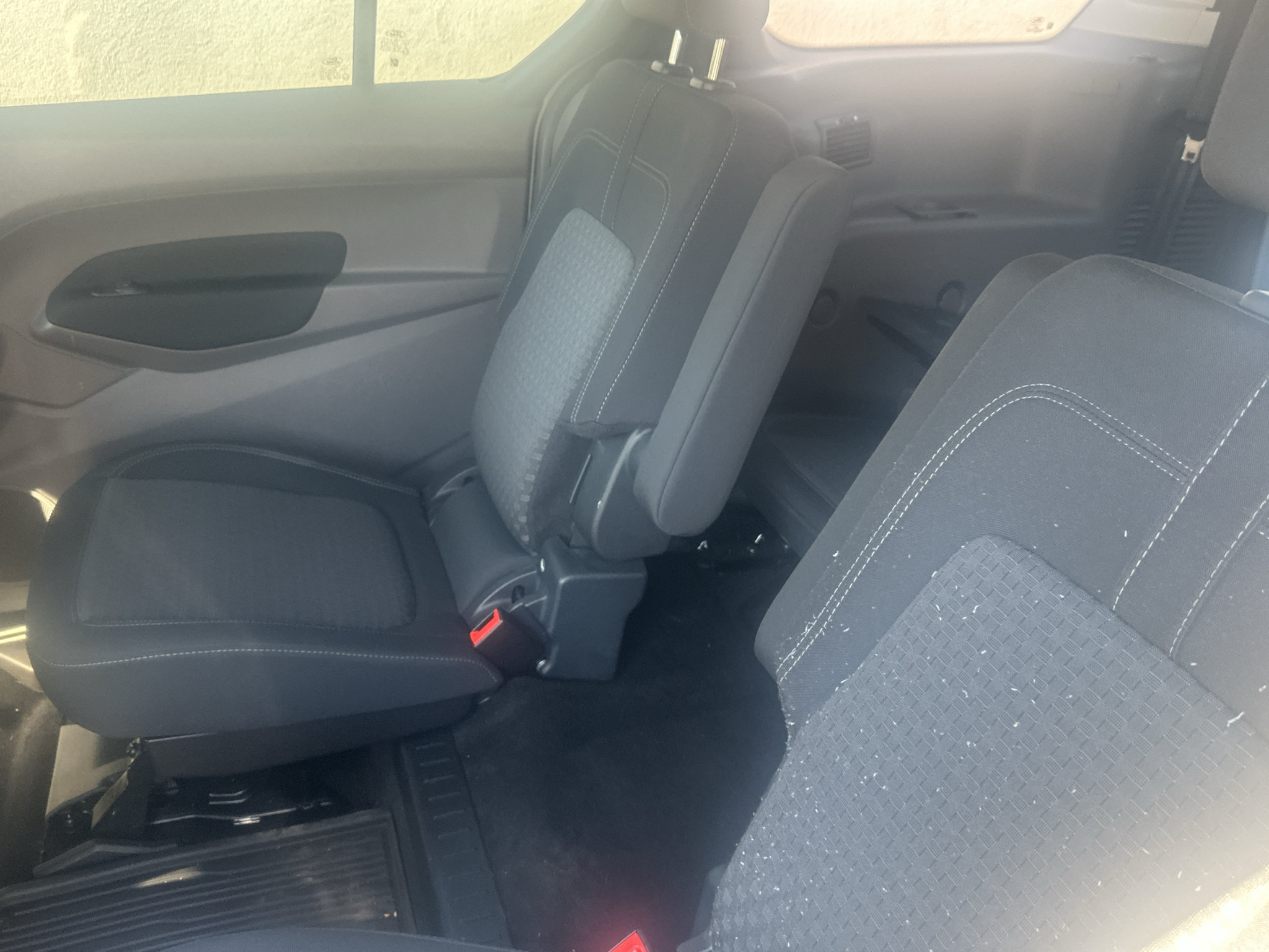 Used 2022 Ford Transit Connect XLT FWD image 7