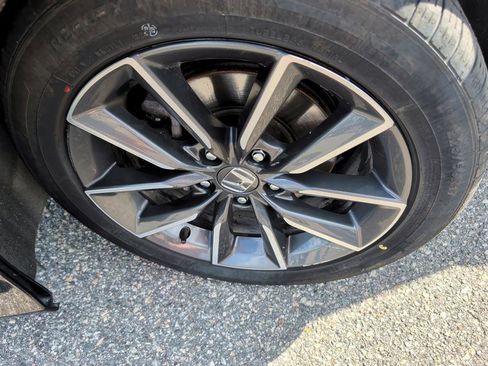 Used 2021 Honda Accord EX-L image 7