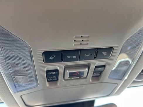 Used 2025 Toyota RAV4 XLE image 23