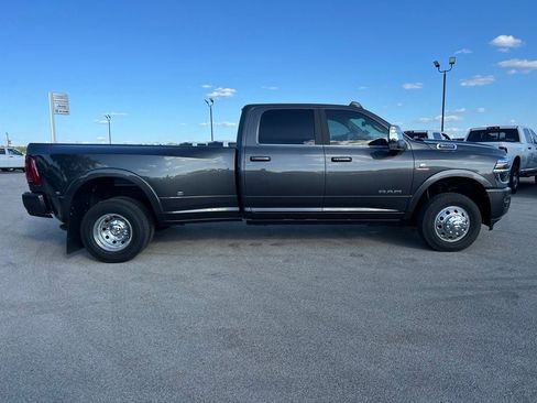 Used 2026 RAM 3500 Longhorn AWD/4WD image 8
