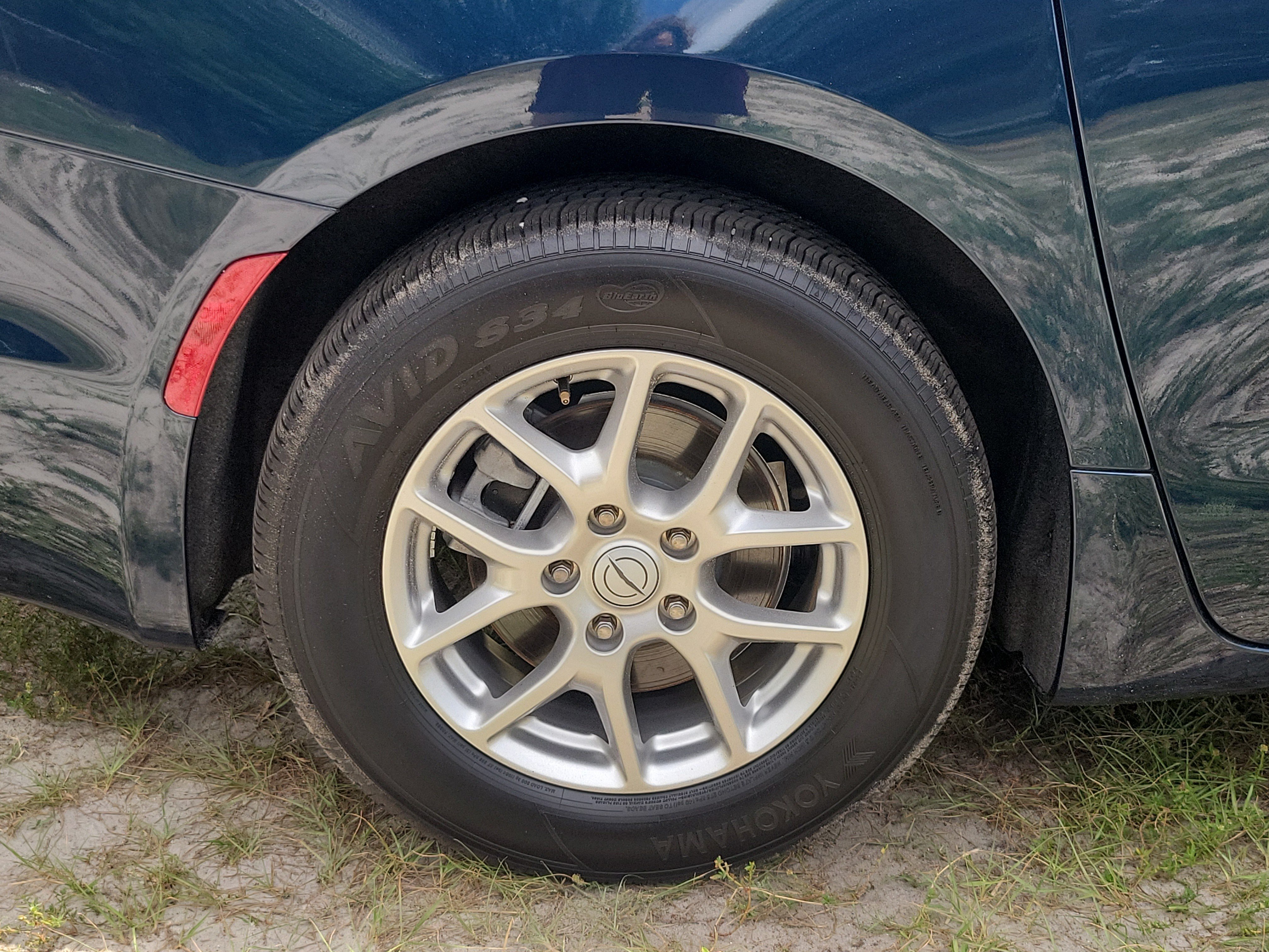 Used 2025 Chrysler Pacifica Select FWD image 5