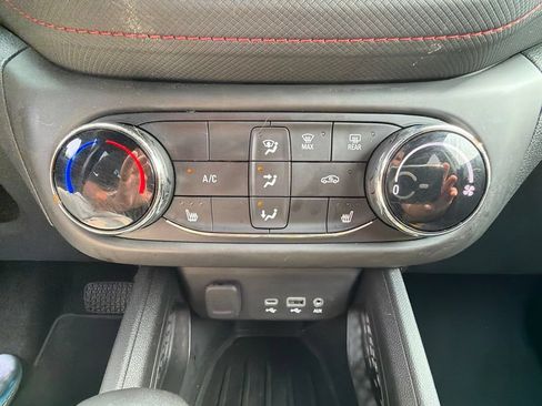 Used 2022 Chevrolet TrailBlazer RS FWD image 17