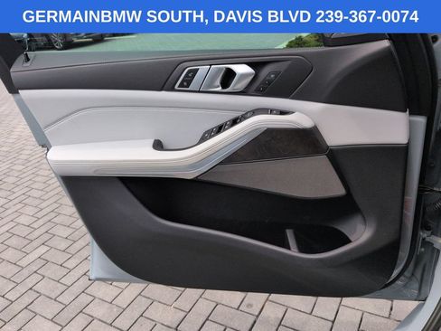 Used 2025 BMW X5 sDrive40i w/ M Sport Package RWD image 30