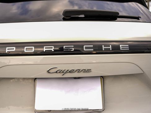 Used 2020 Porsche Cayenne AWD/4WD image 69