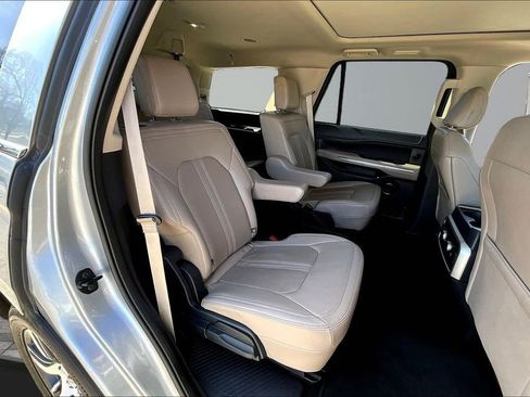 Used 2024 Ford Expedition Limited image 26