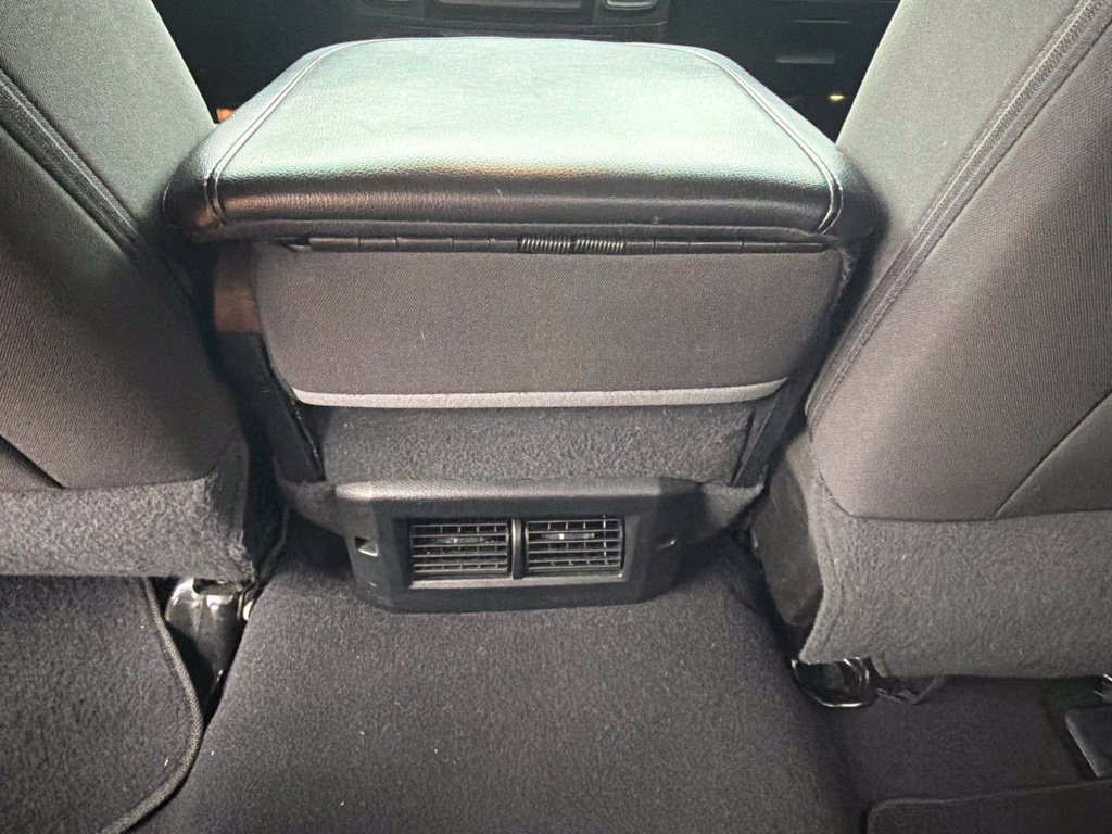 Used 2021 RAM 1500 Classic SLT RWD image 18