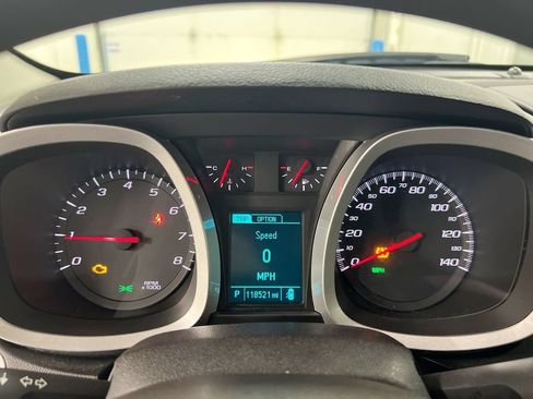 Used 2017 Chevrolet Equinox LT FWD image 12