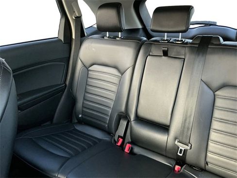 Used 2024 Ford Edge SEL image 16