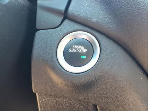 Used 2024 Chevrolet Equinox LT image 12