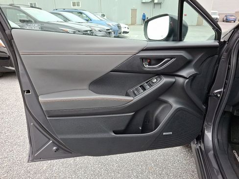 Used 2025 Subaru Crosstrek 2.5i Limited AWD/4WD image 14