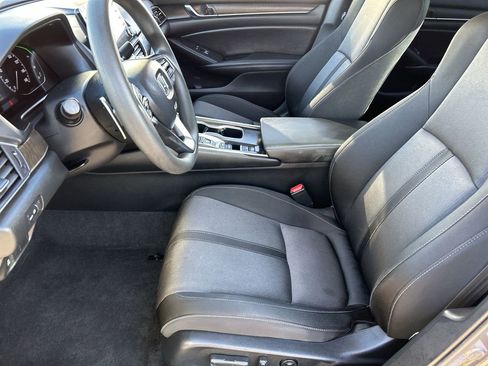 Used 2021 Honda Accord EX image 16