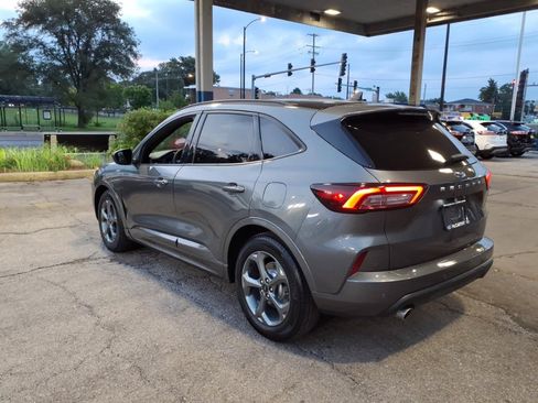 Certified 2023 Ford Escape ST-Line w/ Tech Pack #1 FWD image 5