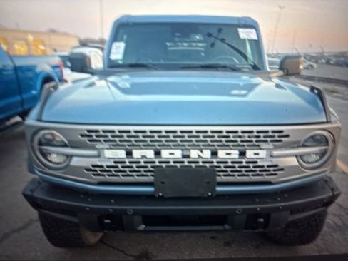 Used 2024 Ford Bronco Badlands image 11