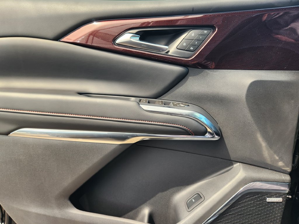 New 2027 Chevrolet Traverse RS AWD/4WD image 16