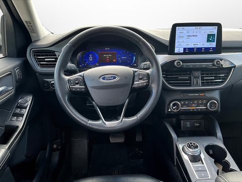 Used 2022 Ford Escape SEL w/ Technology Package image 5