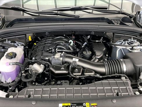 New 2025 Jeep Grand Cherokee L Altitude image 18