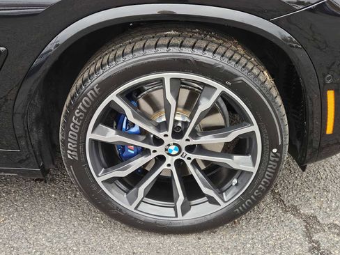 Used 2025 BMW X4 M40i w/ Premium Package image 9