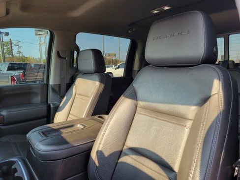 Used 2022 GMC Sierra 2500 Denali image 10