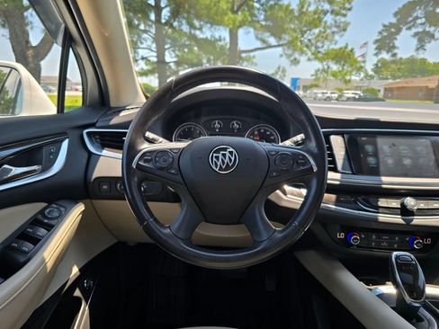 Certified 2019 Buick Enclave Essence AWD/4WD image 13