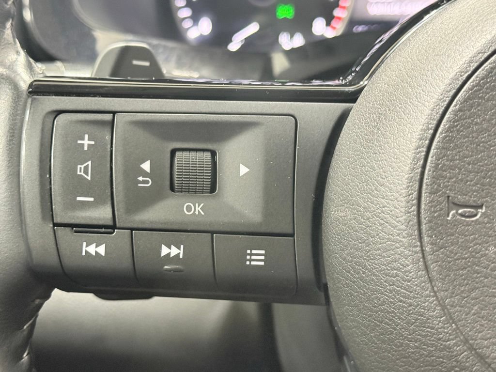 Used 2023 Nissan Pathfinder SL w/ SL Premium Package AWD/4WD image 22