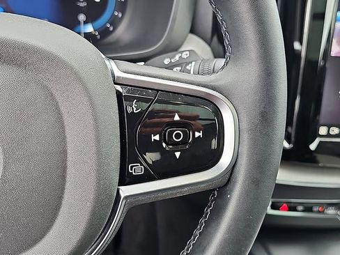 Used 2025 Volvo XC60 B5 Plus w/ Protection Package Premier image 24