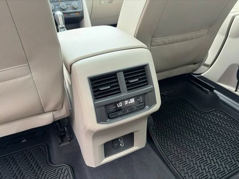 Used 2019 Volkswagen Atlas SE w/ Panoramic Sunroof Package AWD/4WD image 26