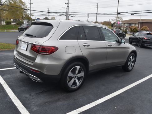 Used 2021 Mercedes-Benz GLC 300 4MATIC image 3