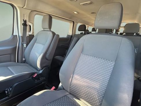 Used 2023 Ford Transit 350 XLT image 19