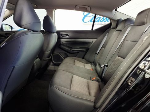Used 2024 Nissan Altima 2.5 S FWD image 10