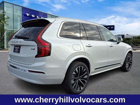 New 2026 Volvo XC90 B6 Plus w/ Protection Package Premier image 4