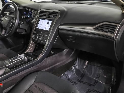 Used 2019 Ford Fusion SE image 43