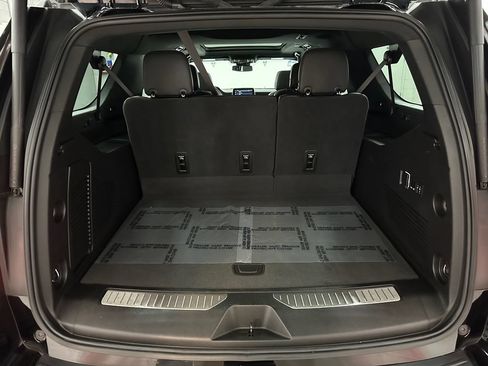 Used 2023 Chevrolet Suburban RST w/ Sport Performance Package AWD/4WD image 35