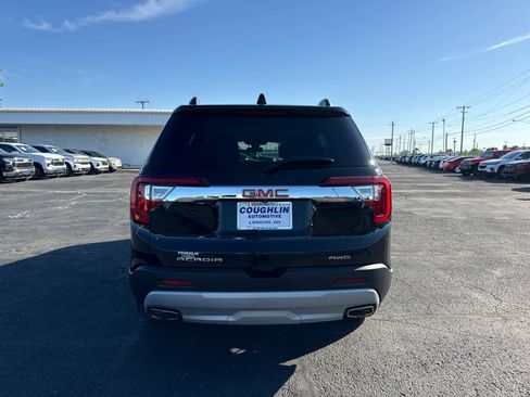 Certified 2023 GMC Acadia SLT w/ Preferred Package AWD/4WD image 4