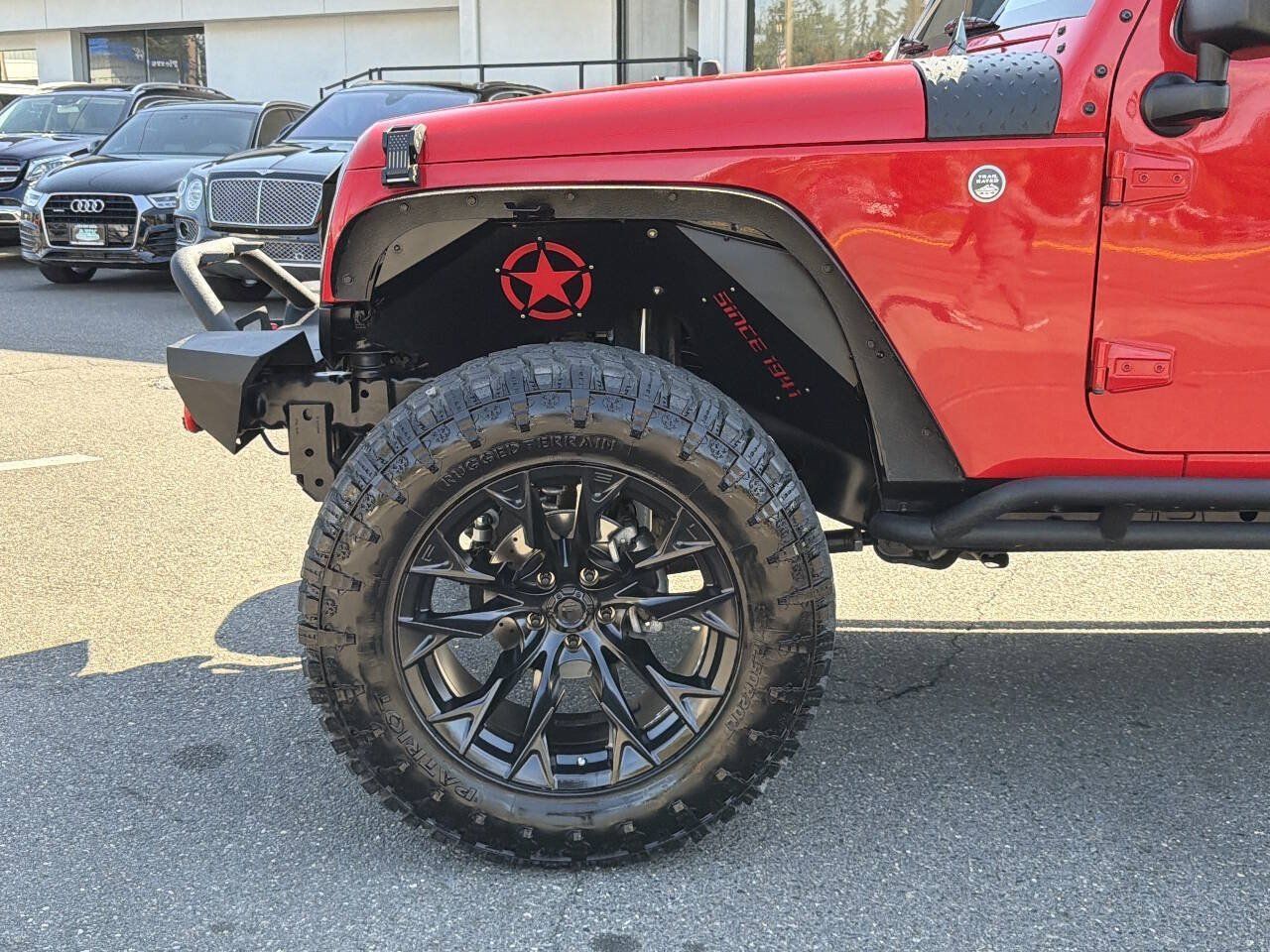 Used 2017 Jeep Wrangler Unlimited Sahara AWD/4WD image 2